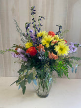 Load image into Gallery viewer, Coastal Breeze Bouquet